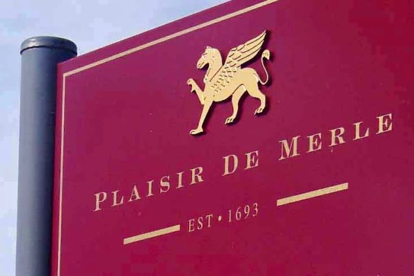 plaisir de merle wine farm sign